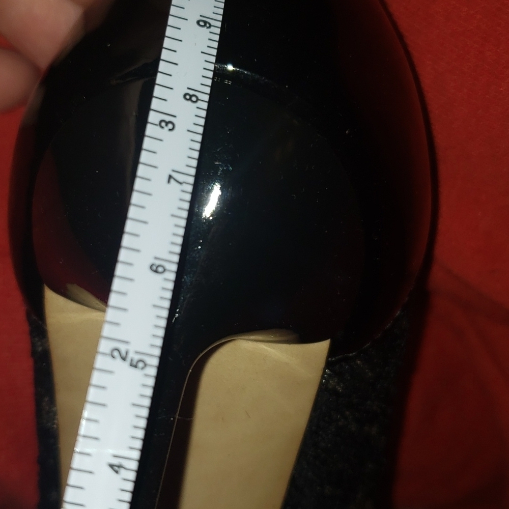 NWOT Vivienne Hu New York Black Lace Shoes Neat Style Heels - Picture 9 of 12